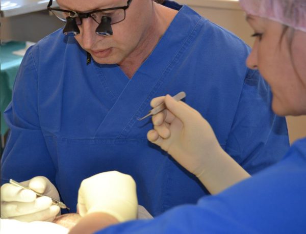 Plastikakirurgia Plastiikkakirurgia Finest Hiustensiirto, asiakkaan tarina